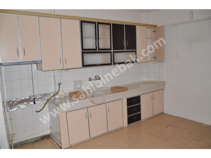 AFYON MERKEZ'DE SAHİBİNDEN KİRALIK DAİRE