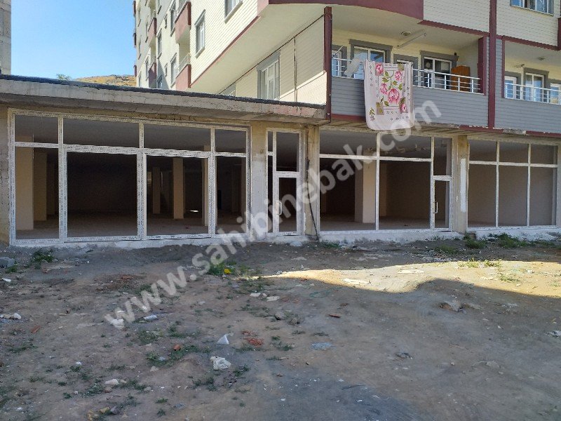 800m2iş yerim var kiraya vermek istiyorum mrrkezi yer olup sıfır işyeridir