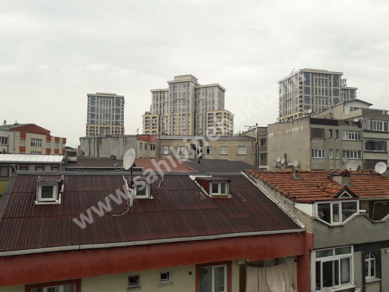 İstanbul Gaziosmanpaşa Karadeniz Mah. Satılık 5.Kat 3+1 Daire