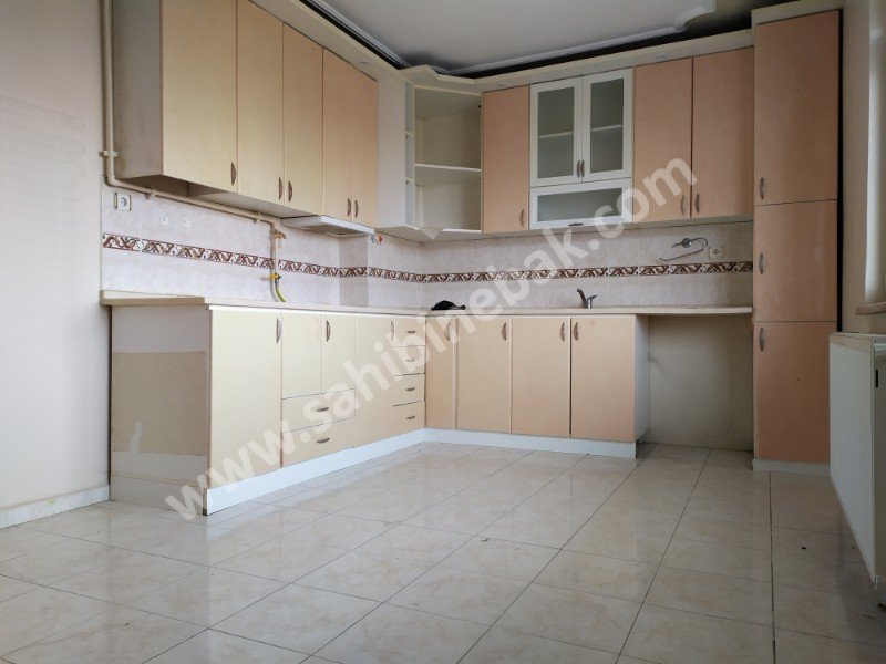 Balıkesir Altıeylül'de Sahibinden Kiralık 3+1 Daire 156 m2