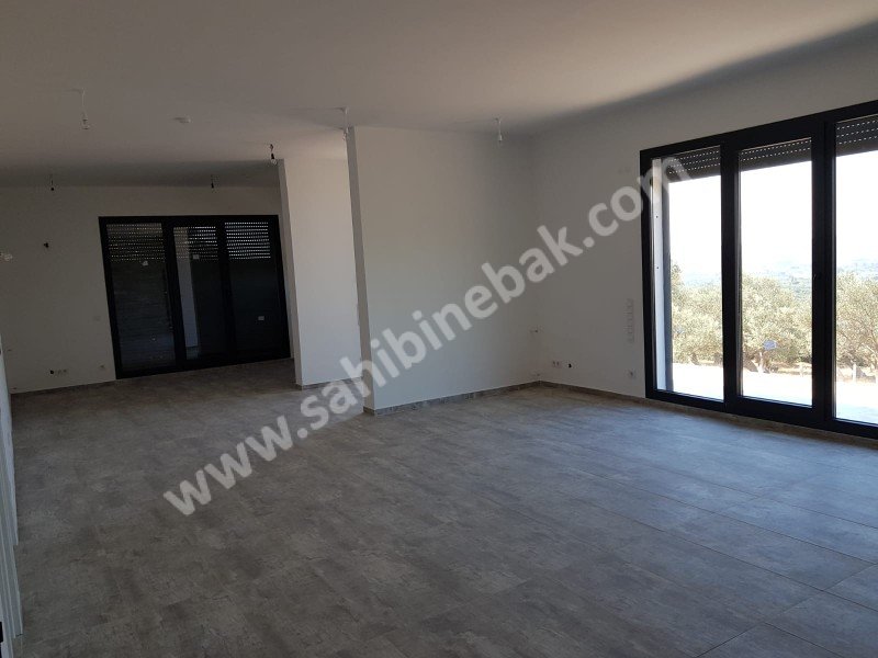 İzmir Torbalı'da Sahibinden Satılık 5+1 Tripleks Villa 250 m2