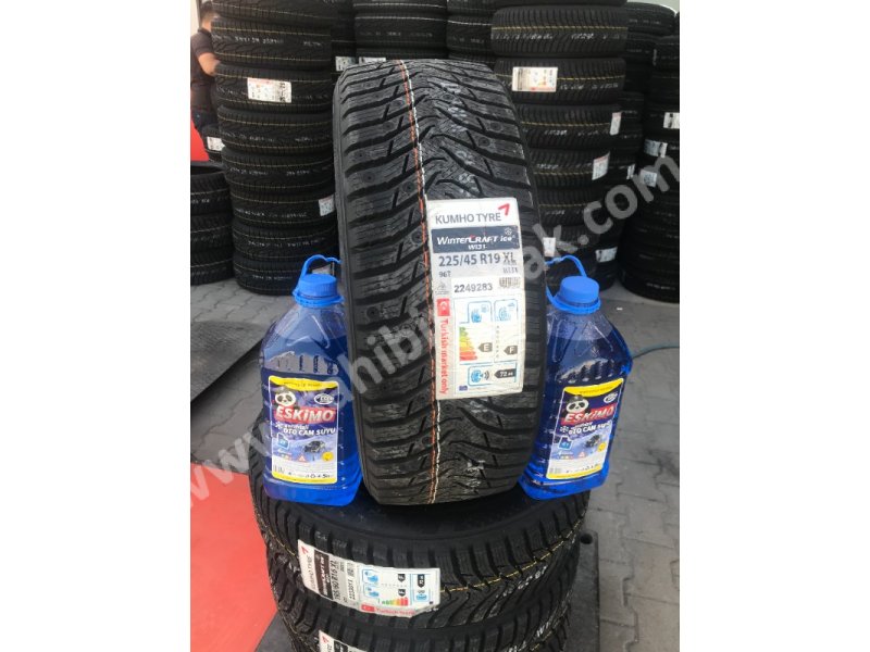 225/45R19 KUMHO XL 2019 TARİHLİ KIŞLIK LASTİK