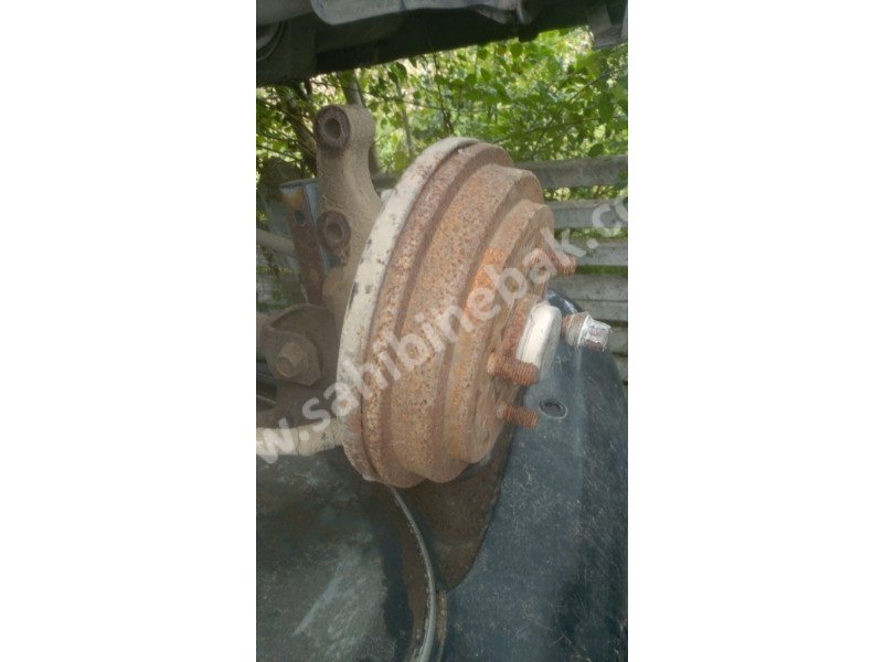 Daihatsu charade sağ arka tasiyici
