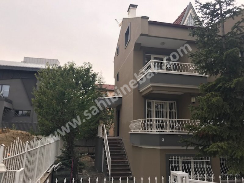 Ankara Çankaya Çayyolu İlko'da Bulvara Yakın Satılık 3+2 Müstakil Villa 280 m2