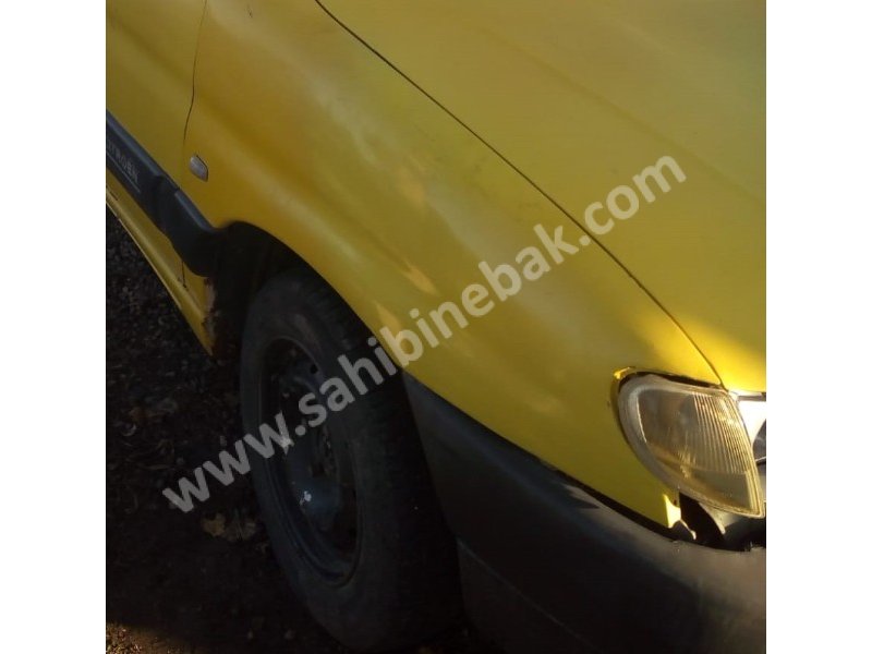 2002 citroen berlingo 1.9 çıkma sağ ön çamurluk