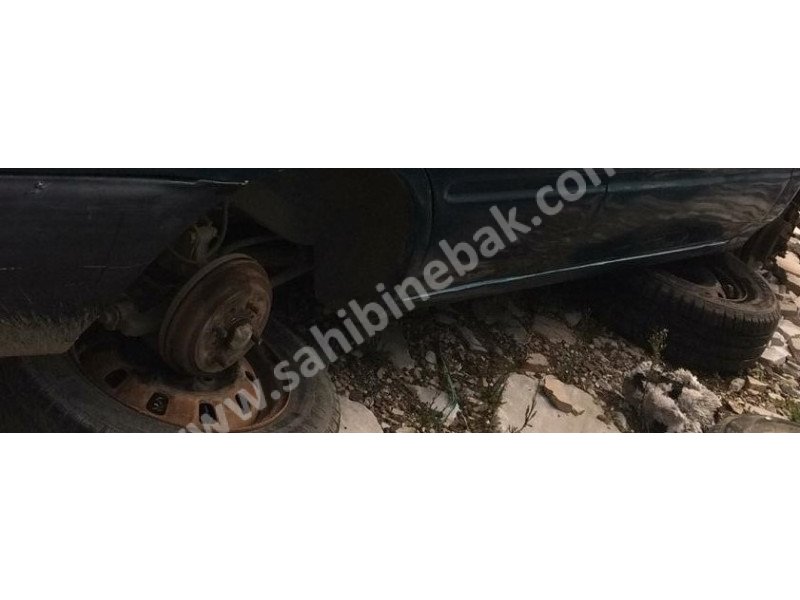 1999 daihatsu charade 1.5 16v çıkma sağ takım jant lastik