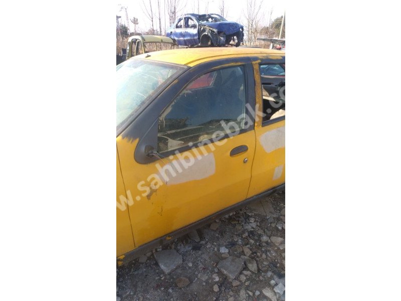 2006 fiat albea 1.4 çıkma sol ön dolu kapı