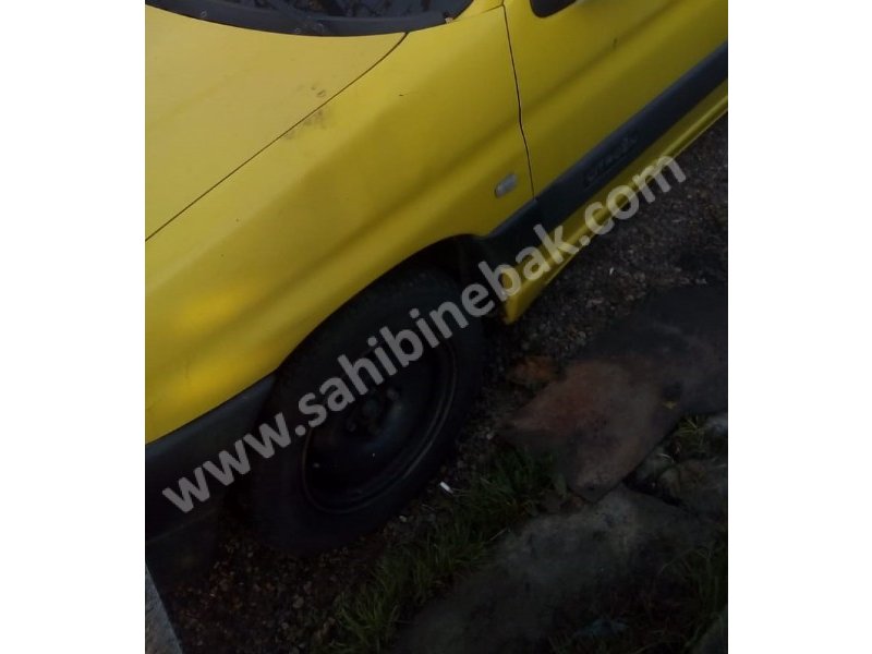 2002 citroen berlingo 1.9 çıkma sol ön çamurluk