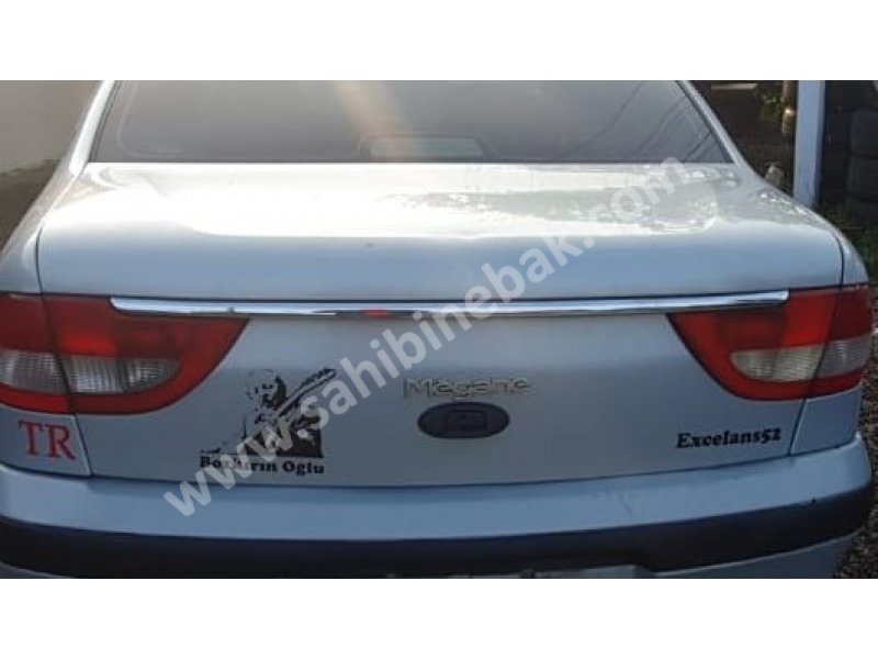 2001 renault megane 1 1.6 8v çıkma bagaj kapağı