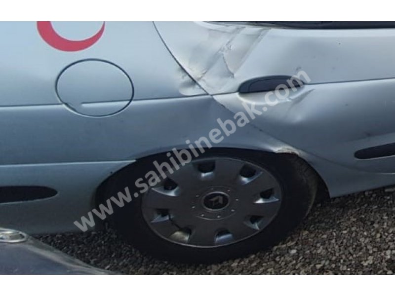 2001 renault megane 1 1.6 8v çıkma sağ arka jant lastik