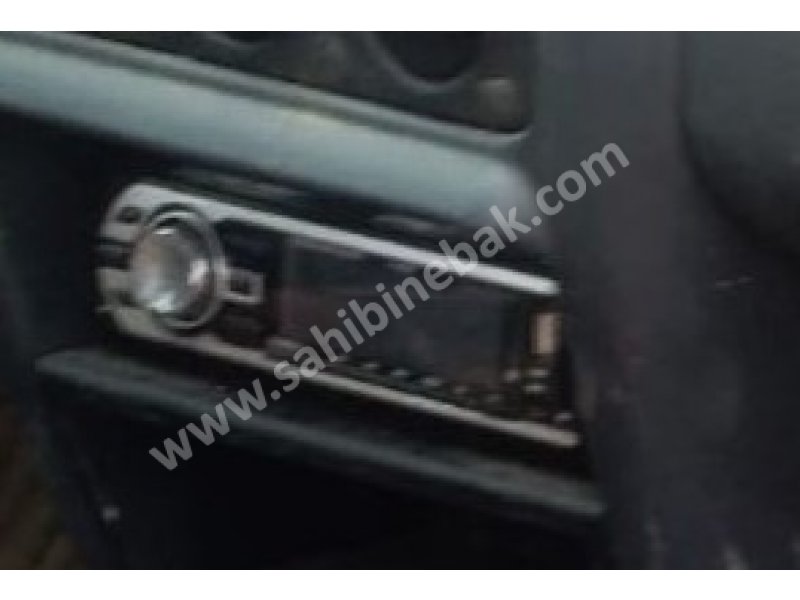 1994 ford escort 1.6 çıkma oto teyp
