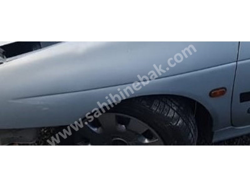 2001 renault megane 1 1.6 8v çıkma sol ön çamurluk