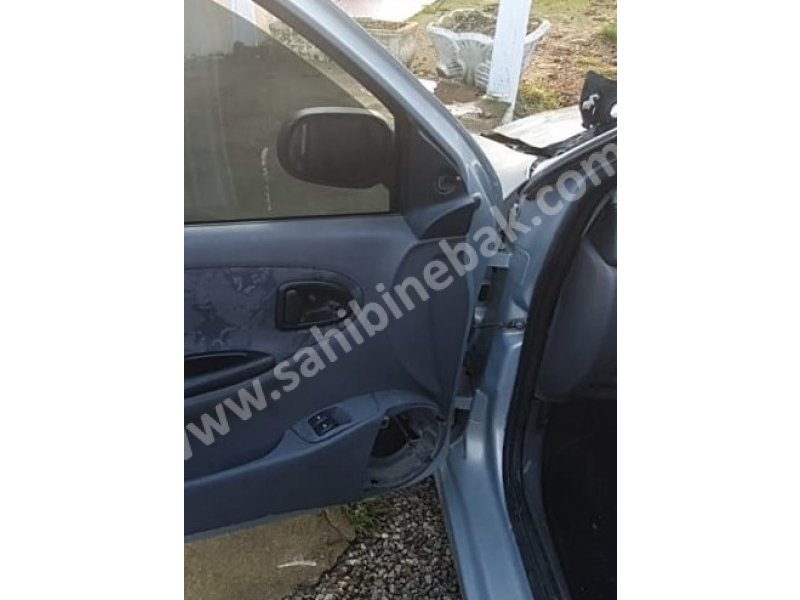 2001 renault megane 1 1.6 8v çıkma sol ön kapı menteşe