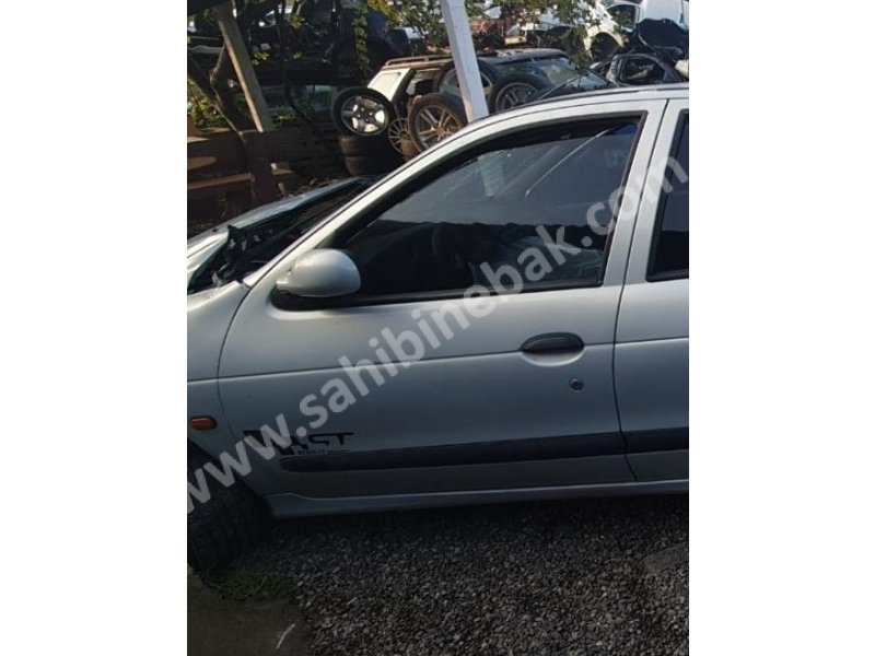 2001 renault megane 1 1.6 8v çıkma sol ön kapı