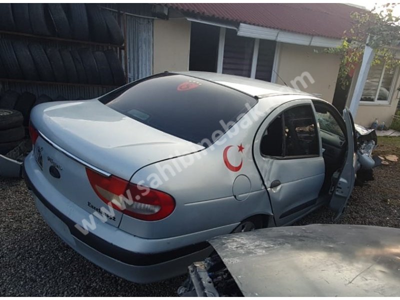 2001 renault megane 1 1.6 8v kesme kasa