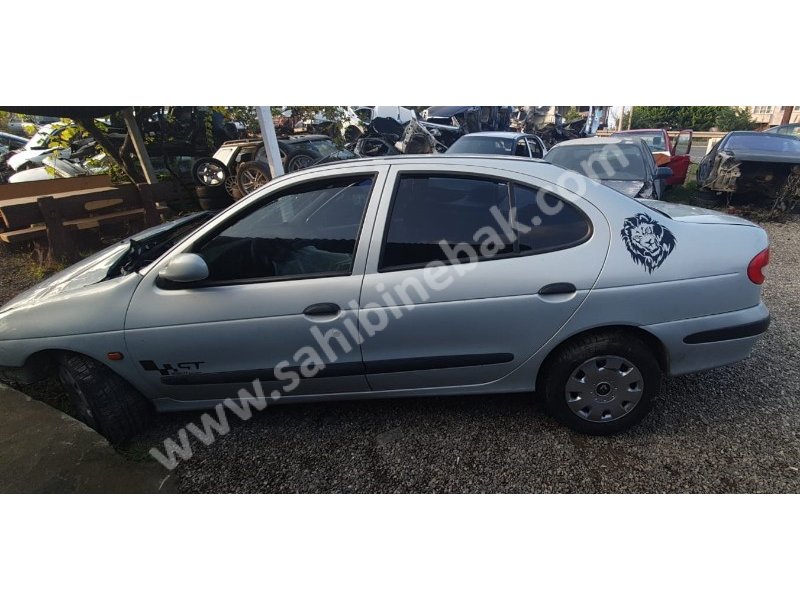 2001 renault megane 1 1.6 8v kesme kupa