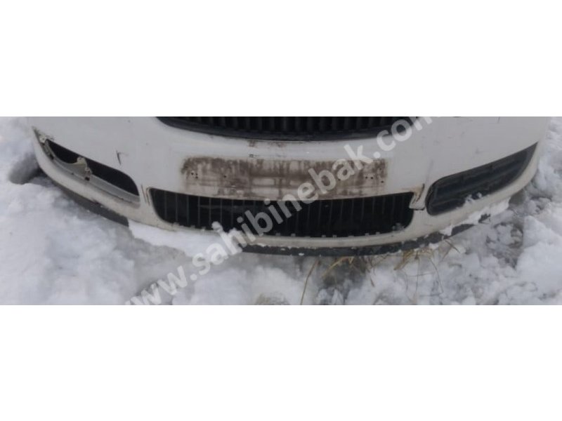 2008 skoda roomster 1.4 dizel çıkma ön tampon ızgara