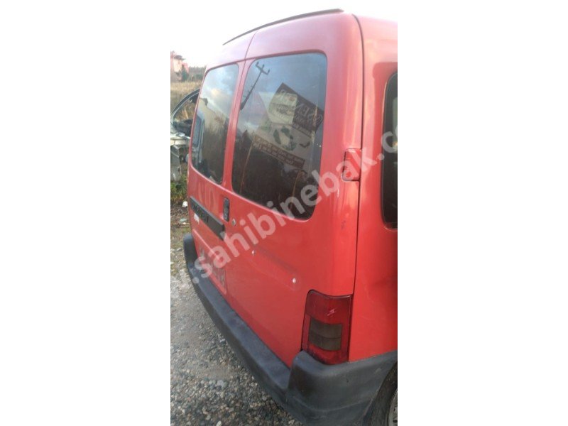 2002 citroen berlingo 1.9 çıkma bagaj kapağı