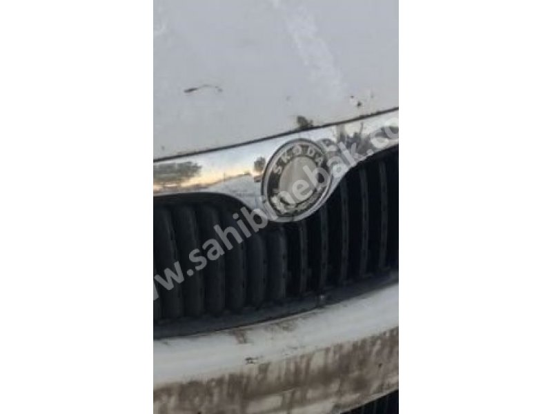 2008 skoda roomster 1.4 dizel çıkma kaput arma