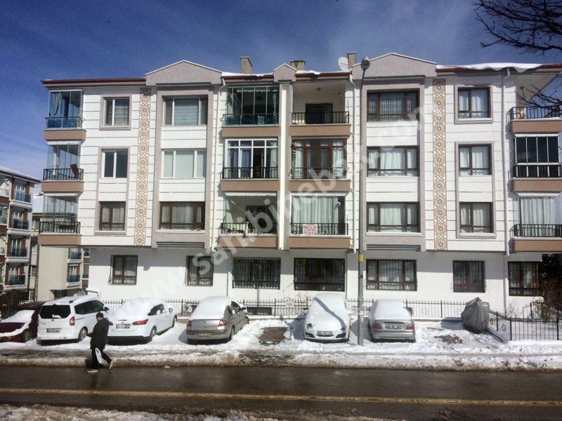 ALTINDAĞ BEŞİKKAYA'DA SAHİBİNDEN SATILIK 3+1 DAİRE 120 m2