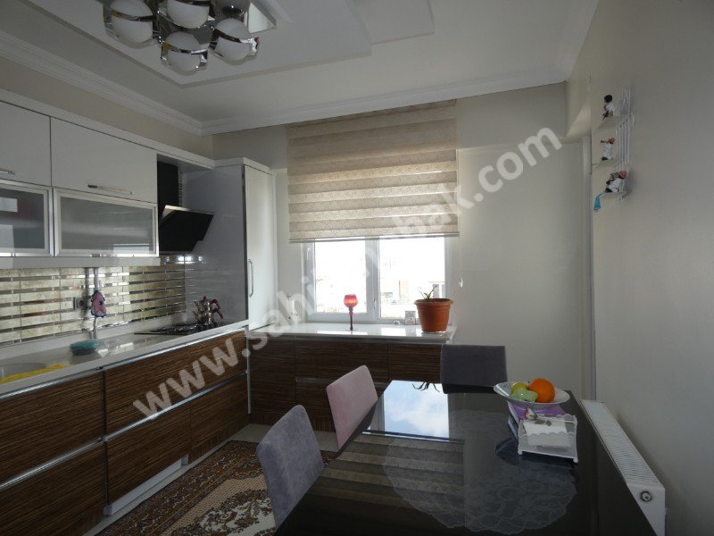 YENİ MAH.3.ÇEVRE YOLU GÜNEYİ 165M2 3+1 SİTEİÇİ TERASLI KUSURSUZ DAİRE