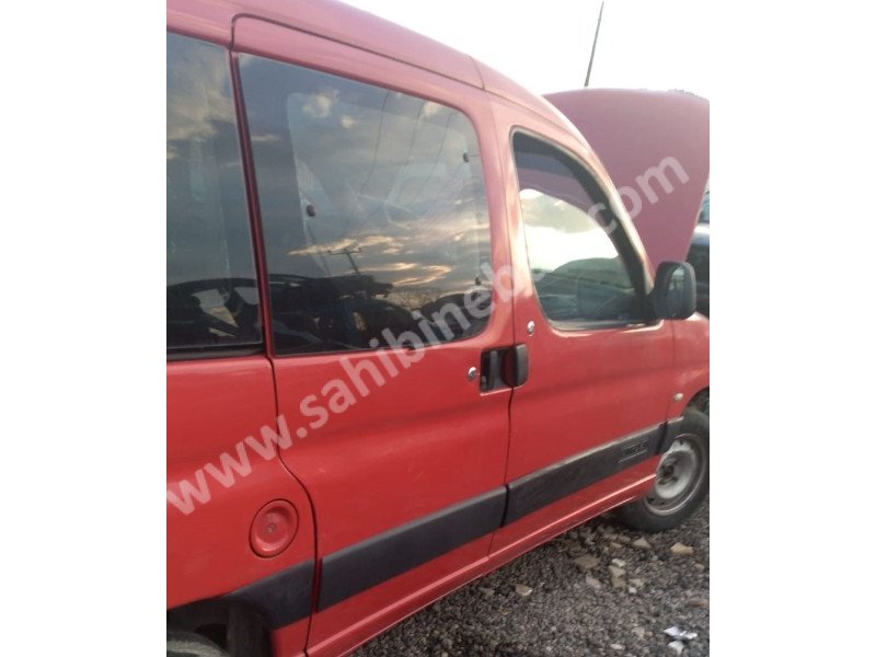 2002 citroen berlingo 1.9 orjinal sağ takım kapı