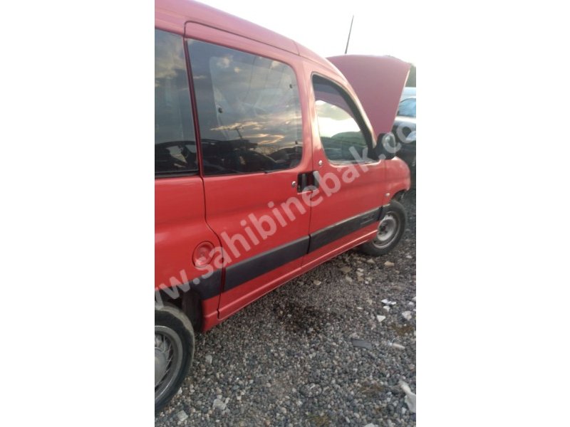 2002 citroen berlingo 1.9 komple sağ yan panel