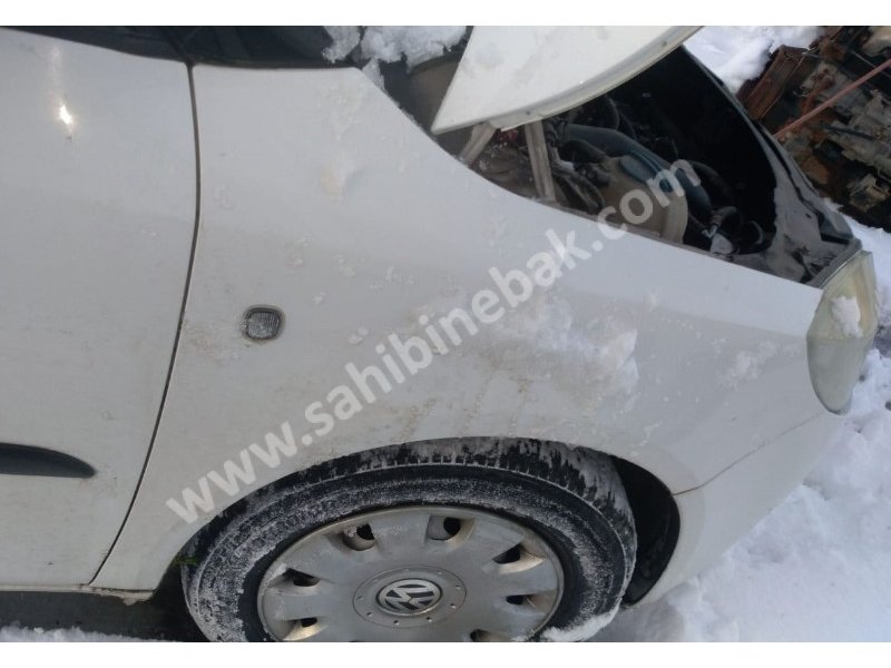 2008 skoda roomster 1.4 dizel orjinal sağ ön çamurluk