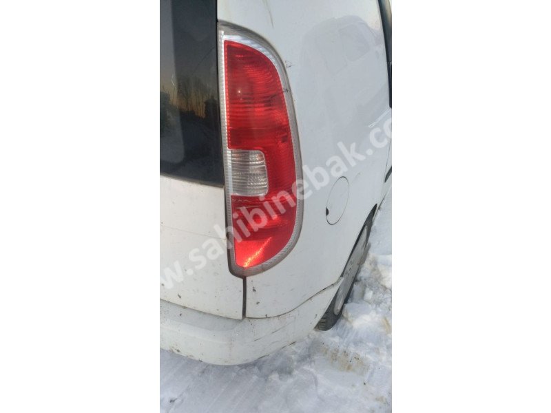 2008 skoda roomster 1.4 dizel orjinal sağ stop lambası