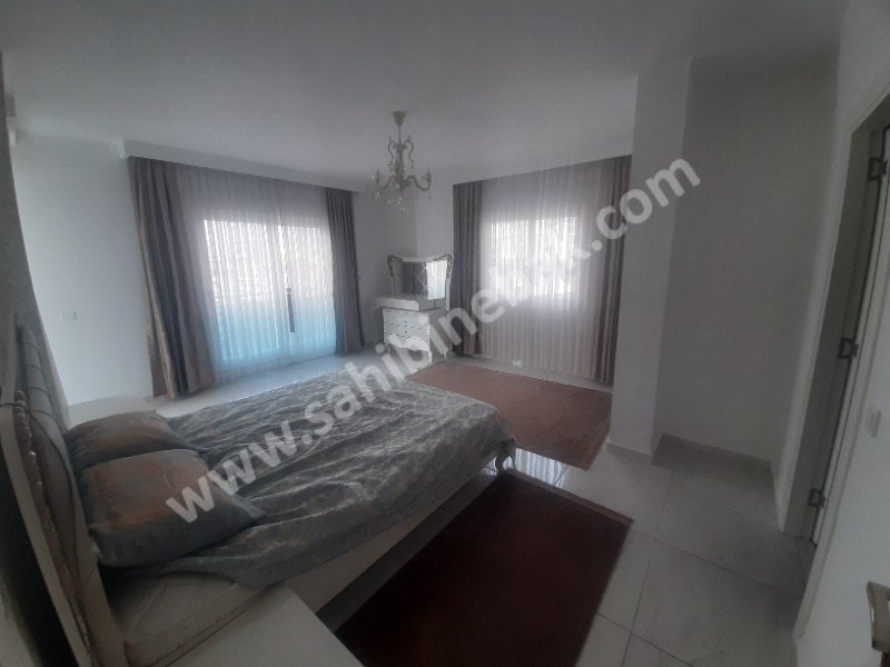 Antalya Alanya Mahmutlar Mah. Satılık 8. Kat 2+1 Daire 160 m2