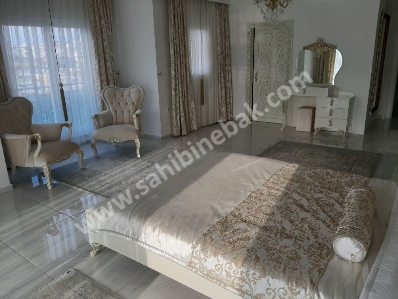 Antalya Alanya Mahmutlar Mah. Satılık 8. Kat 2+1 Daire 160 m2