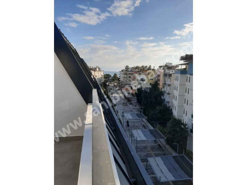 Antalya Alanya Güller Pınarı Mah. Satılık 2. Kat 2+1 Daire 95 m2