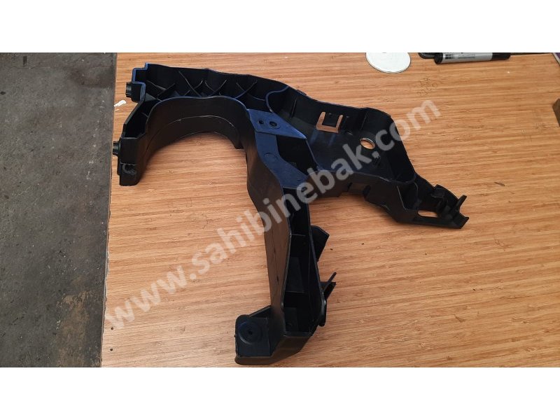 Renault megane 2 sıfır ön panel yan parça sağ plastik