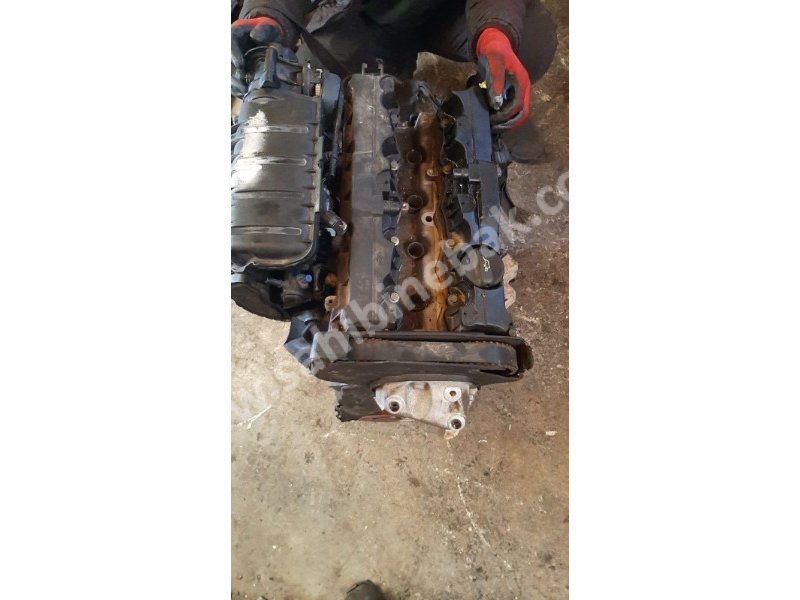 Peugeot 206 1.6 16v benzinli çıkma motor