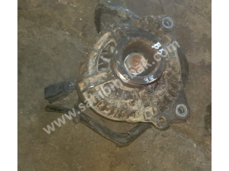 Volkswagen caddy 2 çıkma şarj dinamosu