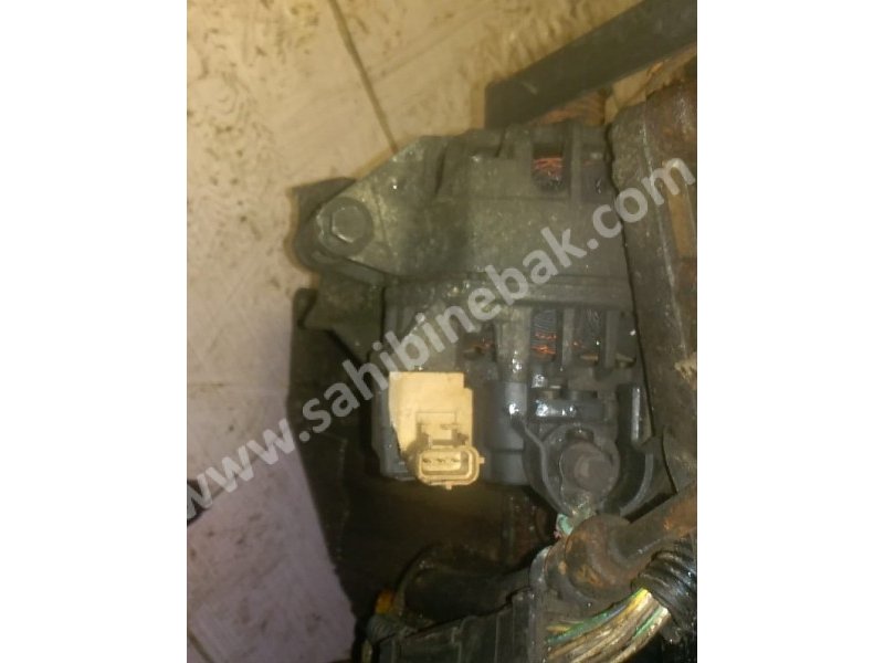 Ford ka 1.3 8v çıkma şarj dinamosu