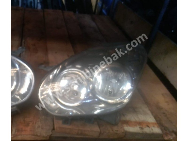Fiat doblo geniş aile çıkma sol far mako