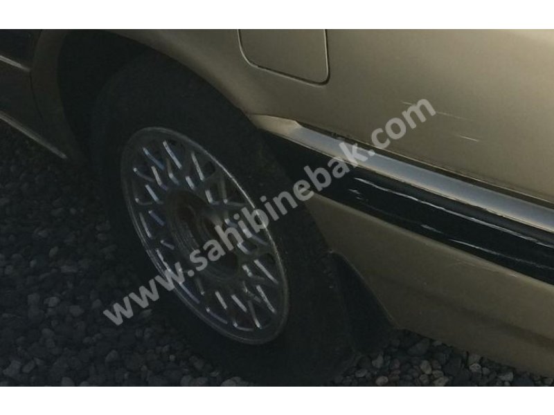 1992 model mazda 626 çıkma sol arka jant lastik