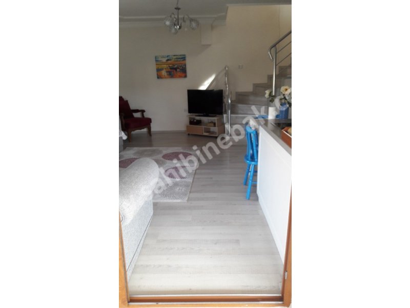 İZMİR DİKİLİ� de SAHİBİNDEN SATILIK TRIPLEKS VİLLA Dikili Satılık