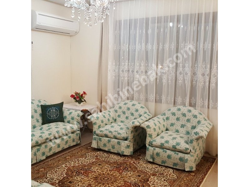 Urla merkezde Günlük eşyalı kiralık Daire 108 M2  yeni ev