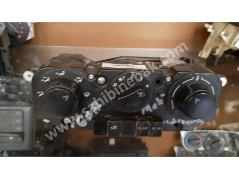 Mahindra çıkma klima kontrol paneli