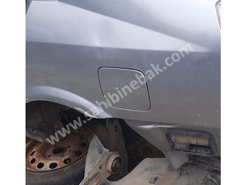 Nissan primera p12 çıkma depo kapağı