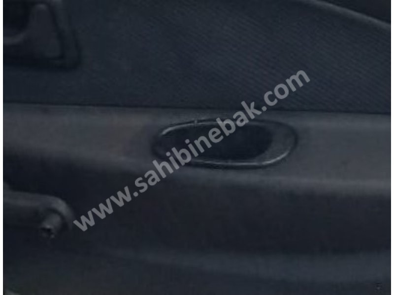 Dacia solenza 1.4 mpi çıkma sağ arka kapı iç kolu