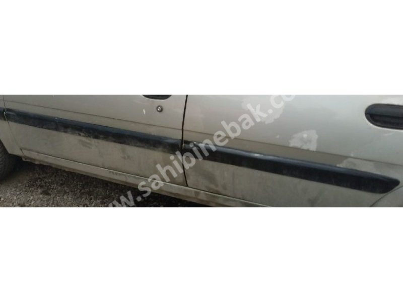 Dacia solenza 1.4 mpi çıkma sol takım kapı bandı