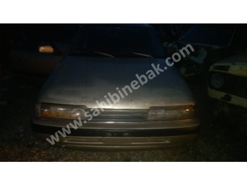 Mazda 626 çıkma takım far