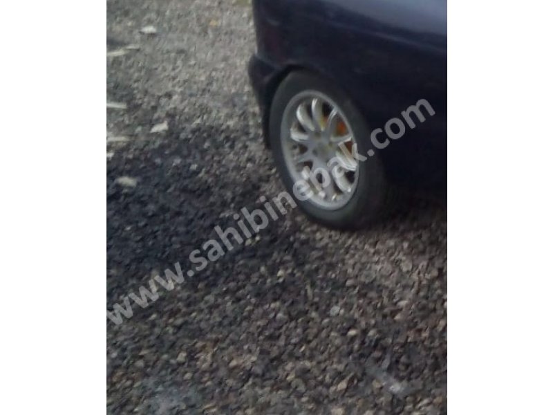 1998 renault megane 1 coupe 1.6 8v çıkma sağ arka jant lastik