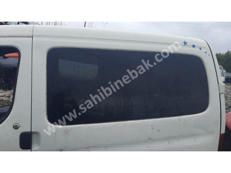 2000 peugeot partner 1.9 d çıkma sol yan cam