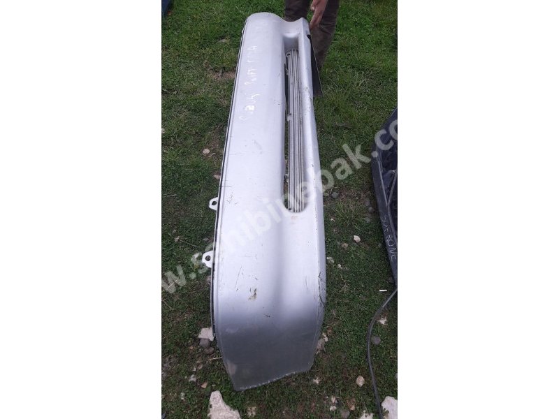 1989-1991 suzuki swift çıkma arka tampon alt parça