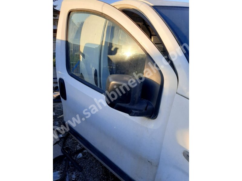 2009 peugeot bipper 1.4 hdi çıkma sağ ön dolu kapı