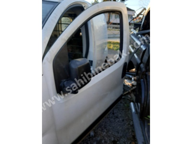 2009 peugeot bipper 1.4 hdi çıkma sol ön dolu kapı